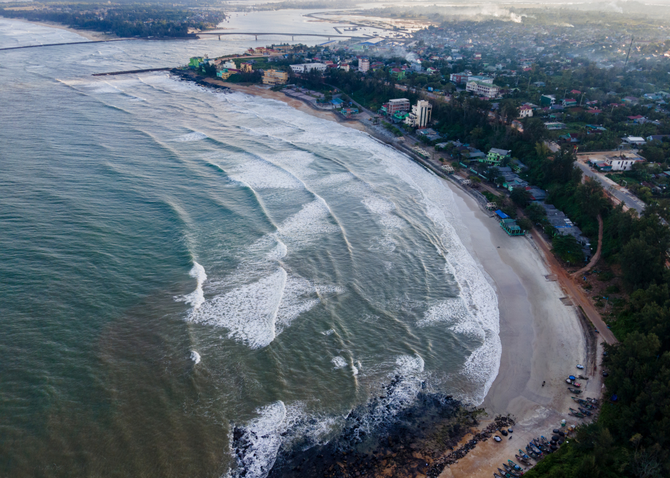 Cua Tung Beach