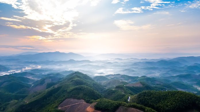 Dawn at Vi O Lak pass