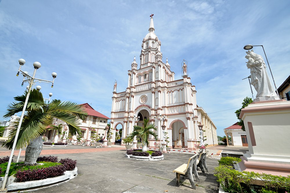 Cu Lao Gieng Cathedral