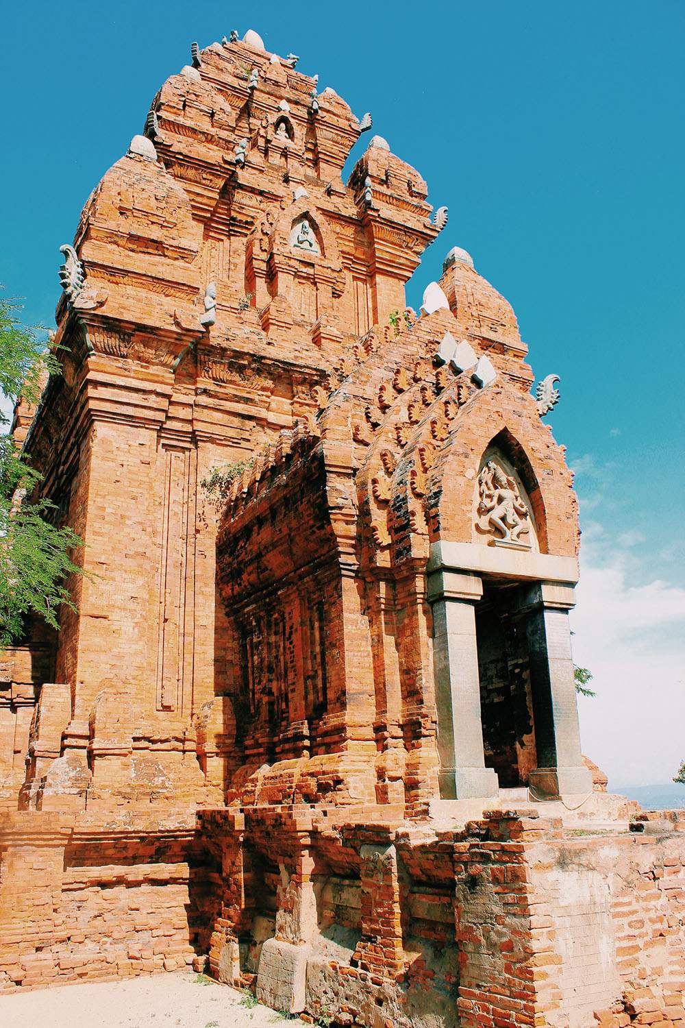 Po Klong Garai Tower