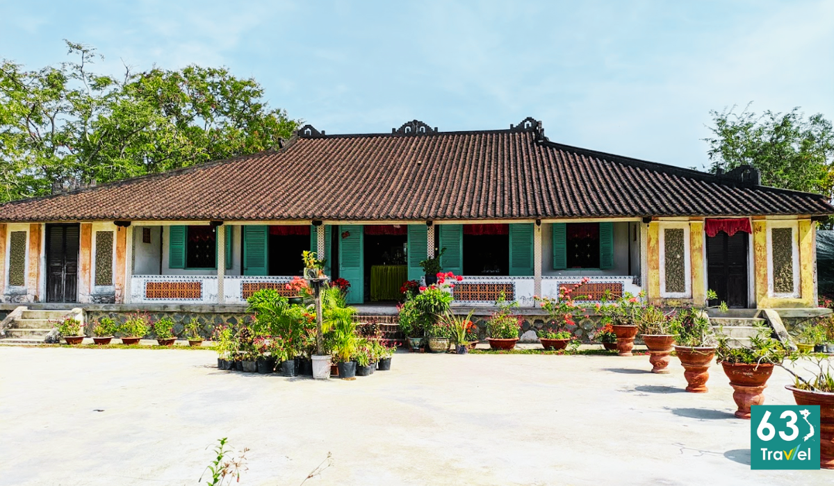 Chiêm ngưỡng Nhà trăm cột Long An - di tích miền Tây độc lạ