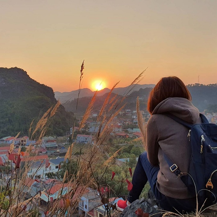 Beautiful sunset scene on Nang To Thi mountain.