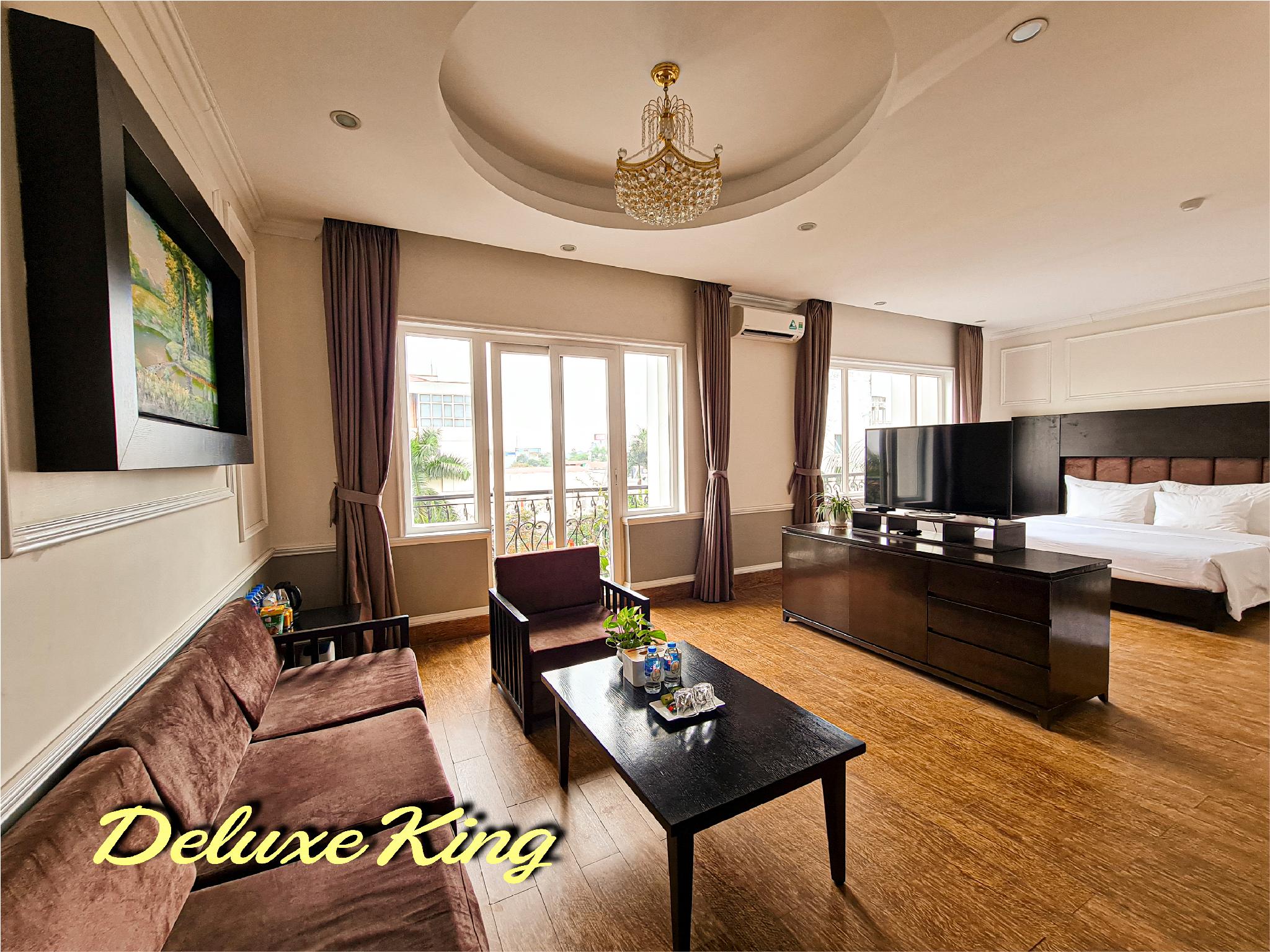 Deluxe King Room