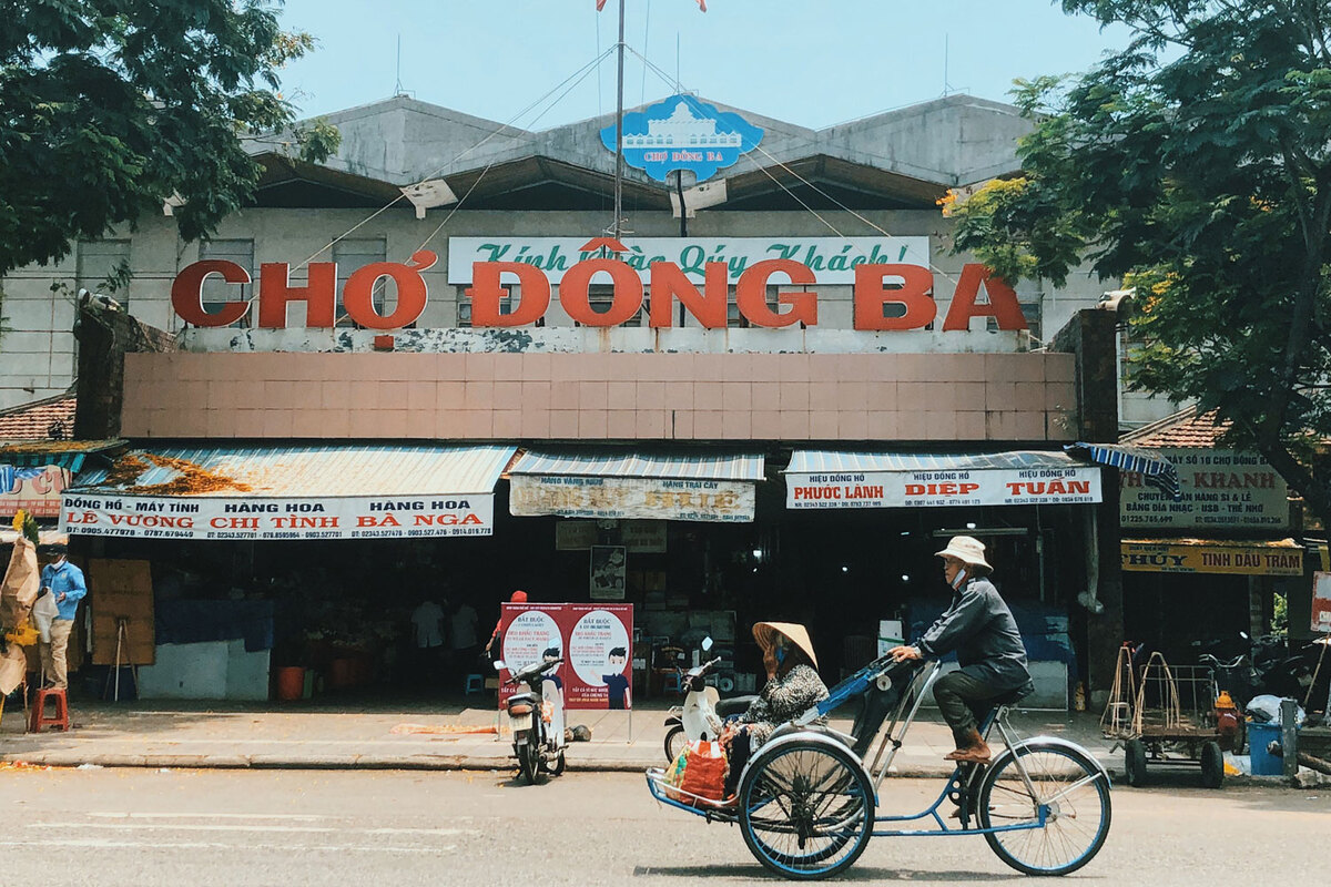 Ghé chợ Đông Ba, thưởng thức tinh hoa ẩm thực và văn hóa cố đô