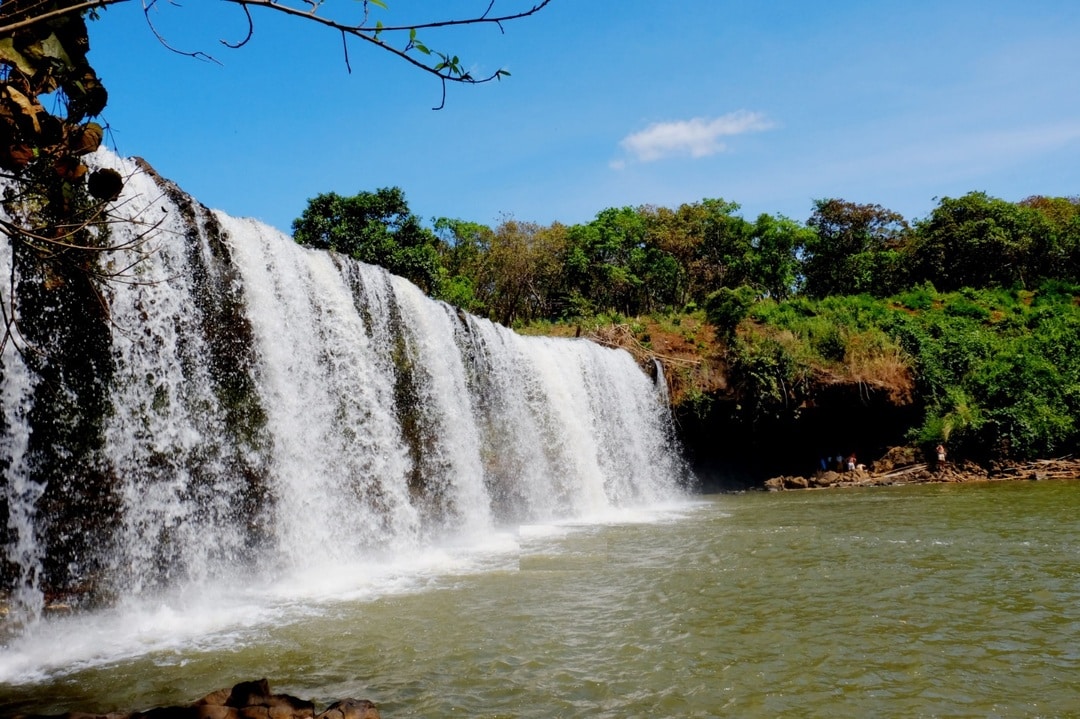 Dak Mai Waterfall