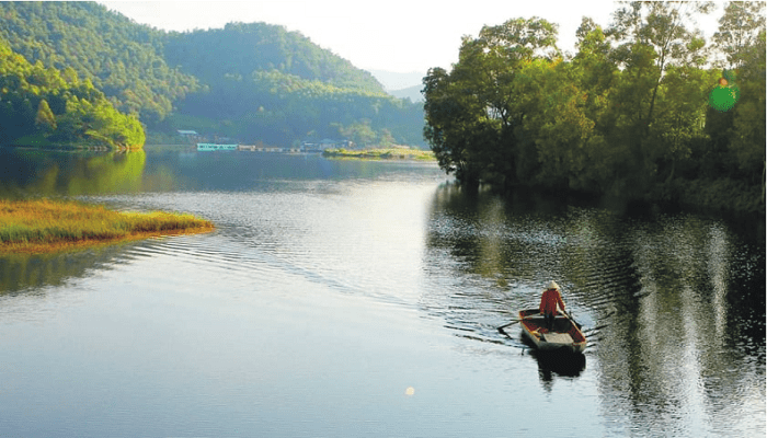 Ghenh Che Lake