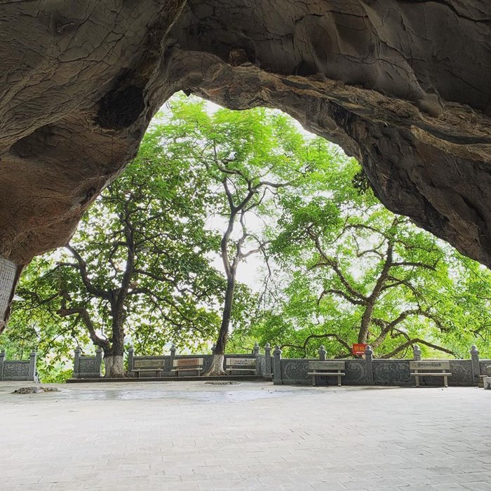 宝塔 – Kinh Chu Cave