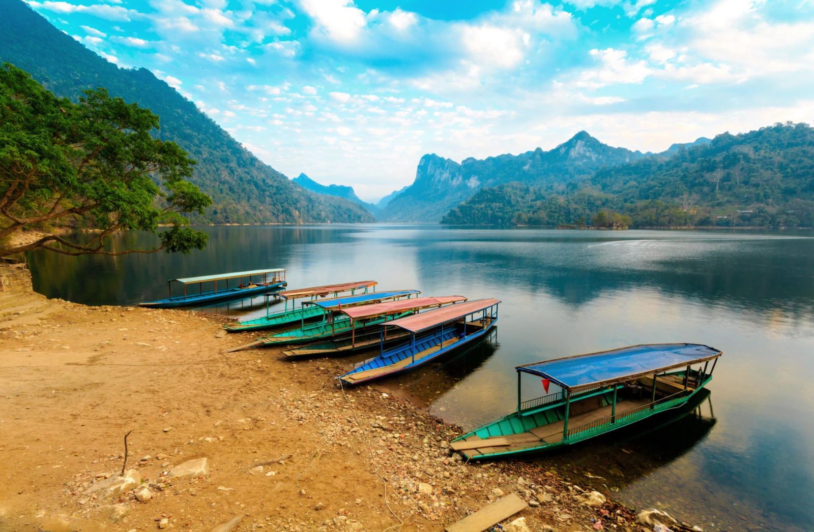 Boat dock at Ba Be Lake