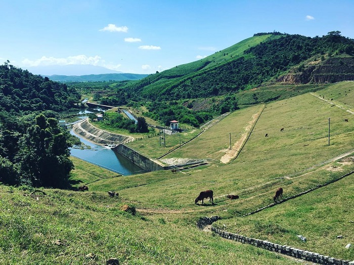 Da Table Lake - View from afar