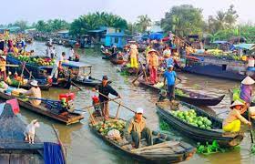 Ca Mau floating market