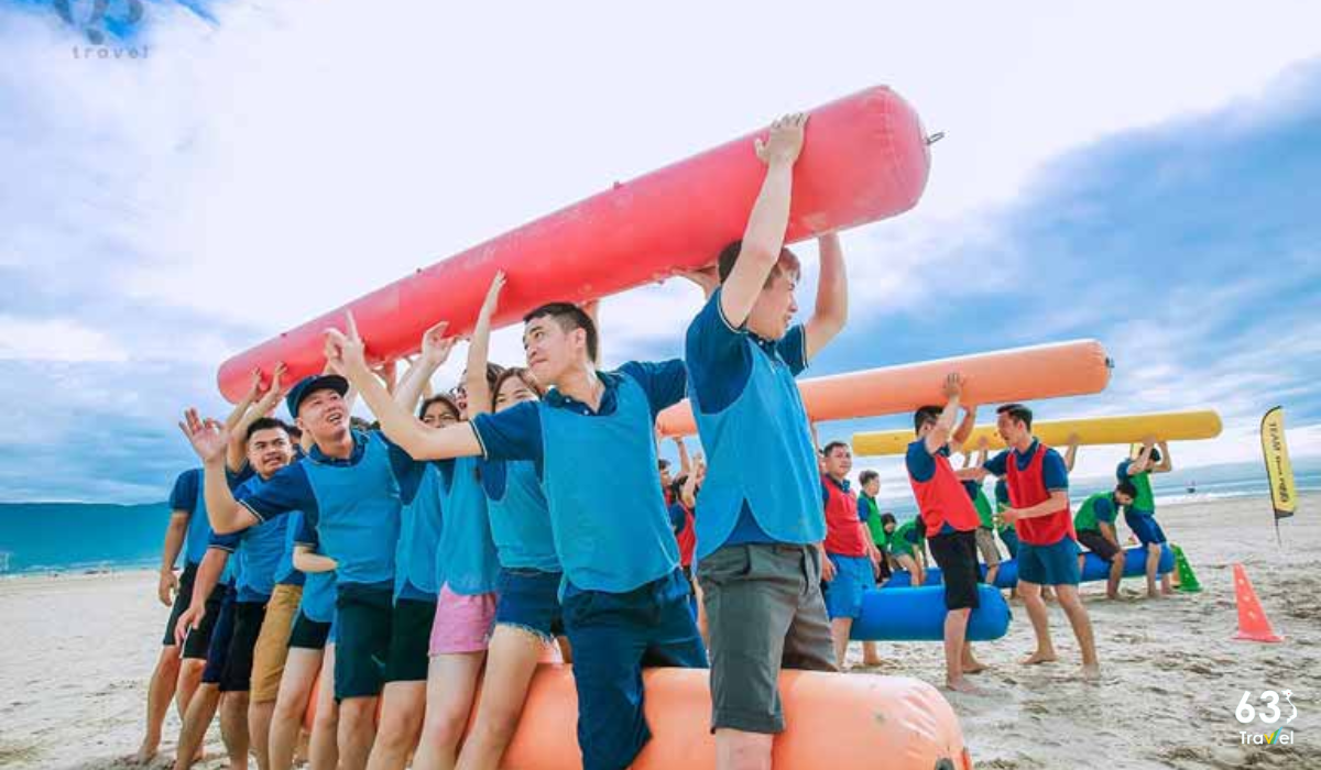 Teambuilding tại biển Ngư Thủy - Trò chơi gắn kết cùng nhau khi đi du lịch Quảng Bình