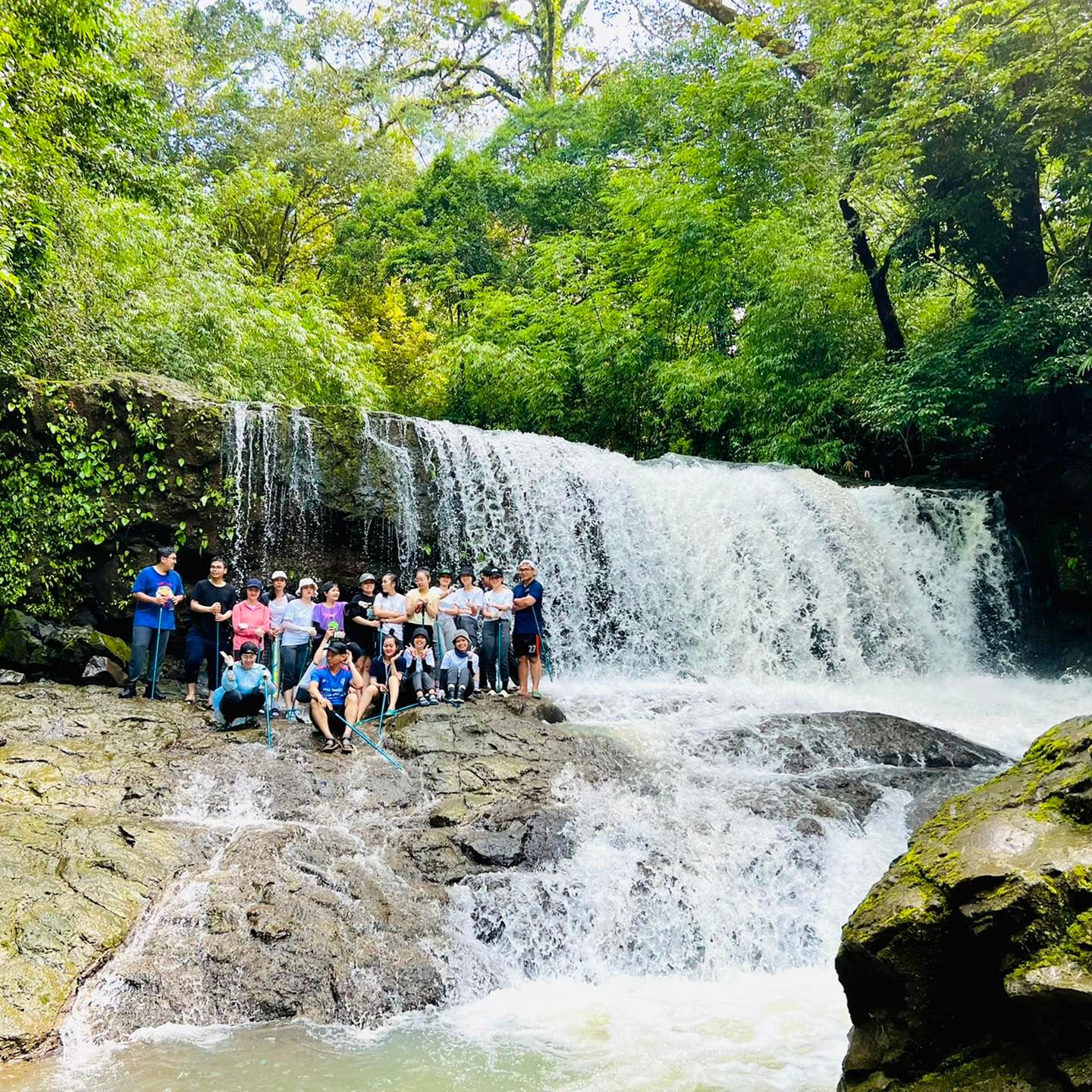 当您有机会去平福旅游时，达迈瀑布是您绝对不能错过的目的地。