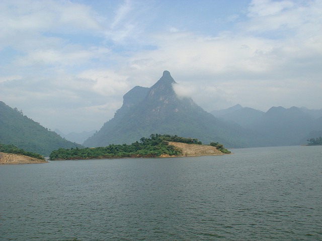 Pac Ta Mountain seen from afar