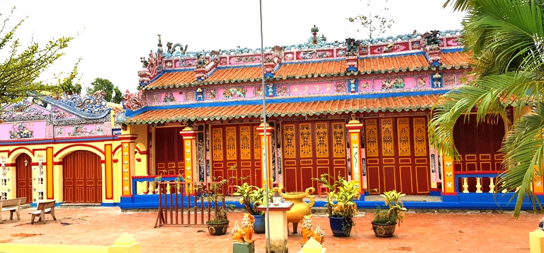 Phu Long Temple