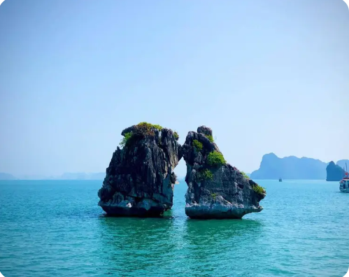 Ha Long Roofed Drum Island