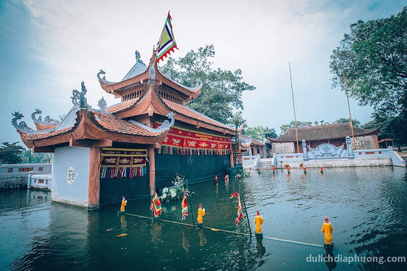 青海水上人形村