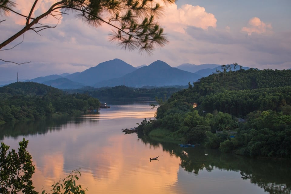 Thien An Hill - Wild beauty in the heart of Hue Ancient Capital