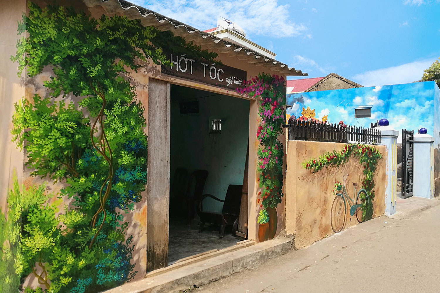 Canh Duong mural village