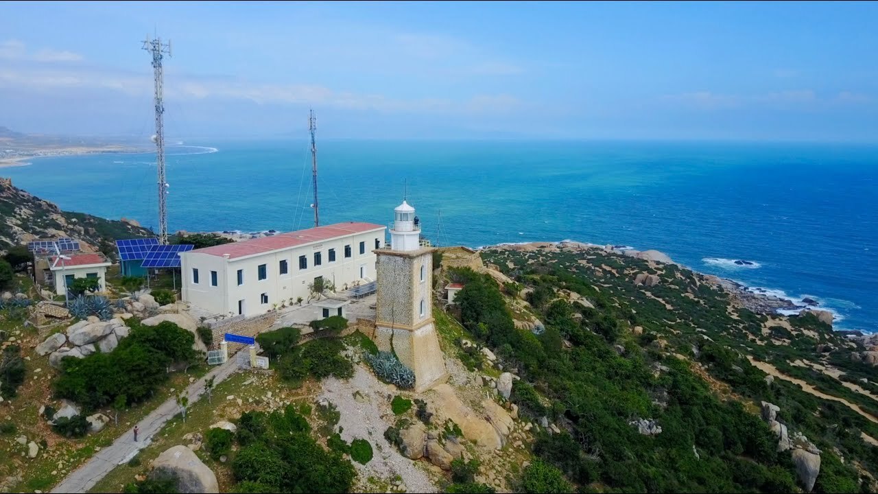 Mui Dinh Lighthouse