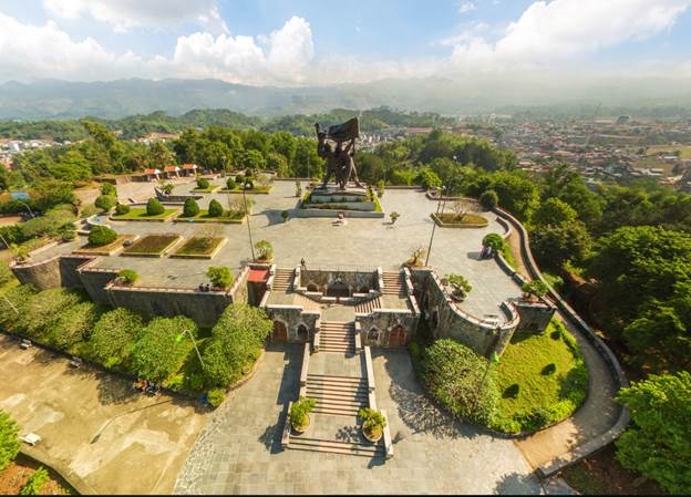 D1 Hill and Dien Bien Phu Victory Monument