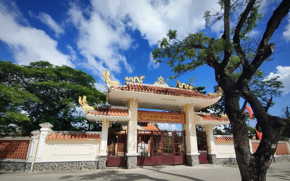 Tan Hung Communal House