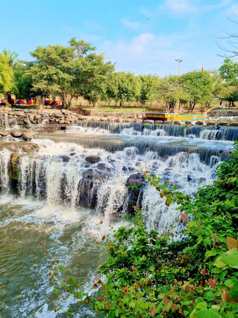 Han Stone Waterfall