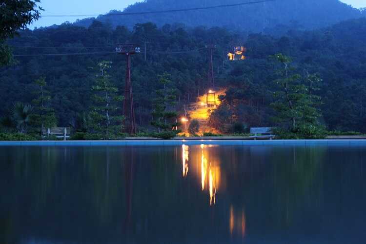 巴拉山（Binh Phuoc）：S'Tieng 人的圣山