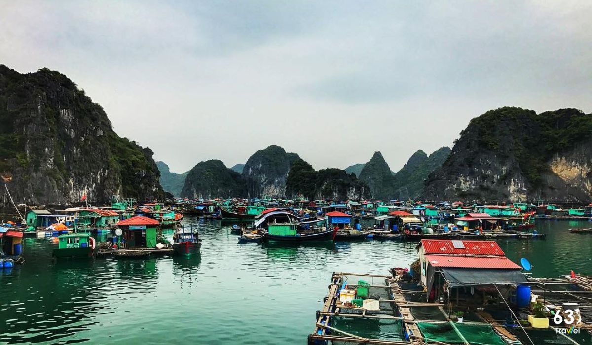 Làng chài Cửa Vạn - Ngôi làng nhỏ thanh bình giữa Vịnh Thiên Đường