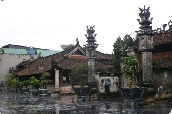 Hung Lo ancient village