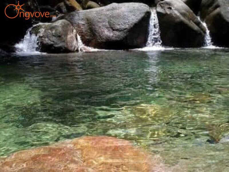 Hang Gong - Khe Nuong Strawberry Waterfall.