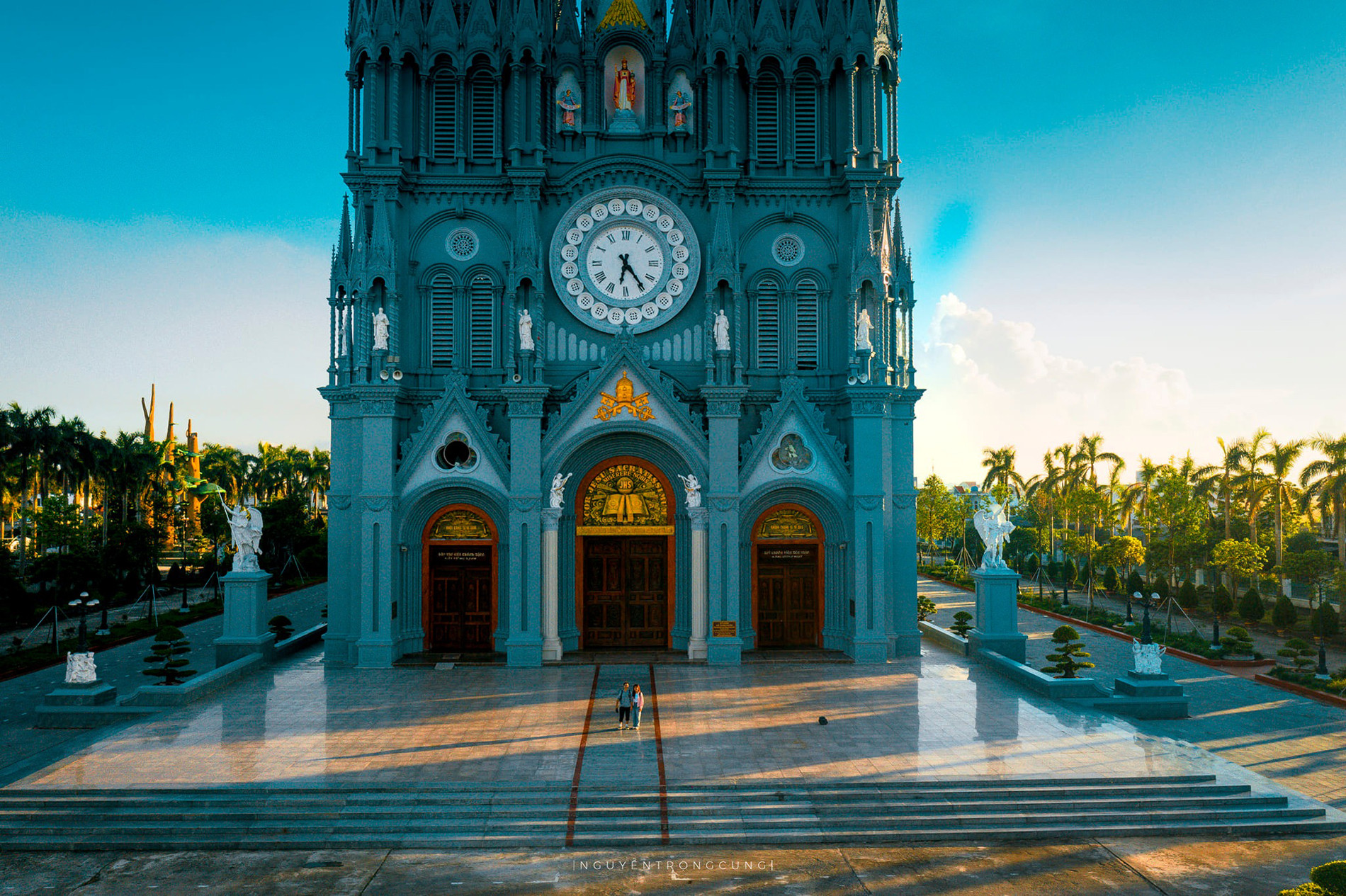 Uncle Trach parish church