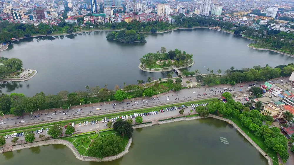 Hồ Bảy Mẫu: Điểm Dừng Lý Tưởng Cho Ngày Cuối Tuần