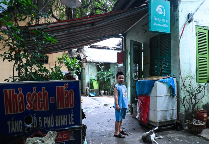 Check-In "Đậm Chất Hà Nội" – Khám Phá Nhà Sách Mão