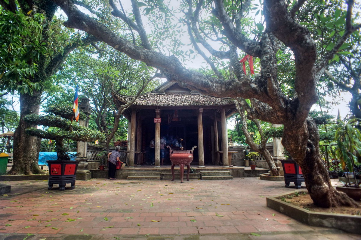 Lên Núi Câu Lâu Khám Phá Chùa Tây Phương – Điểm Du Lịch Tâm Linh