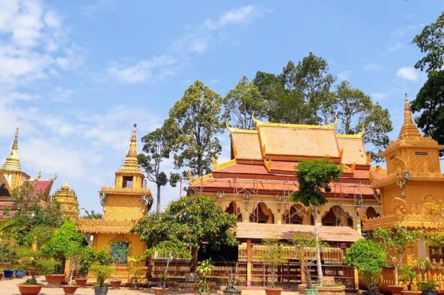 Pothi Somron Pagoda