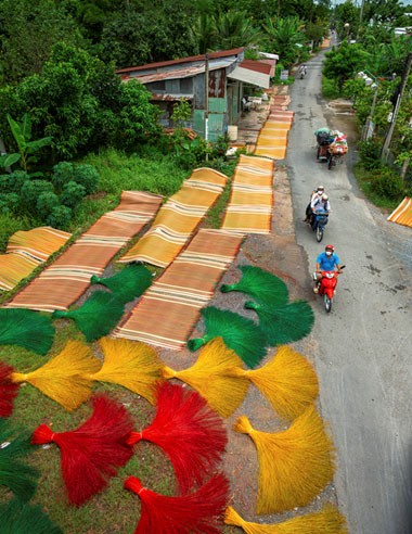 Làng chiếu Định Yên