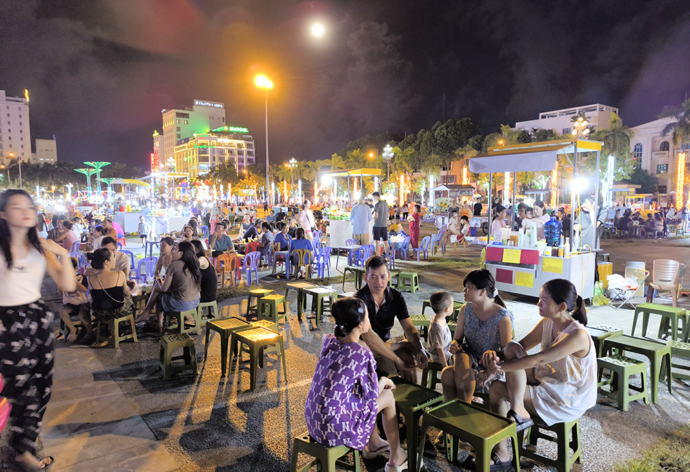 Thanh Hoa Walking Street