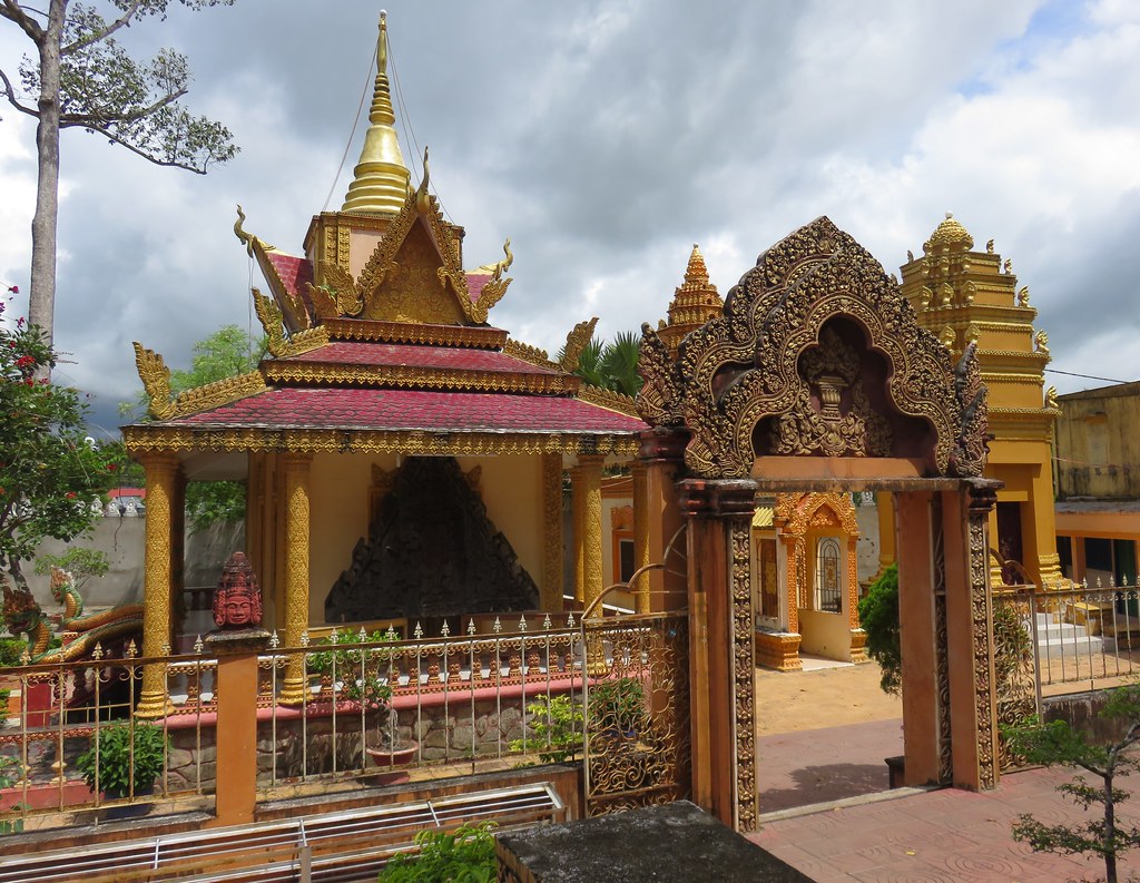 Pothi Somron Pagoda