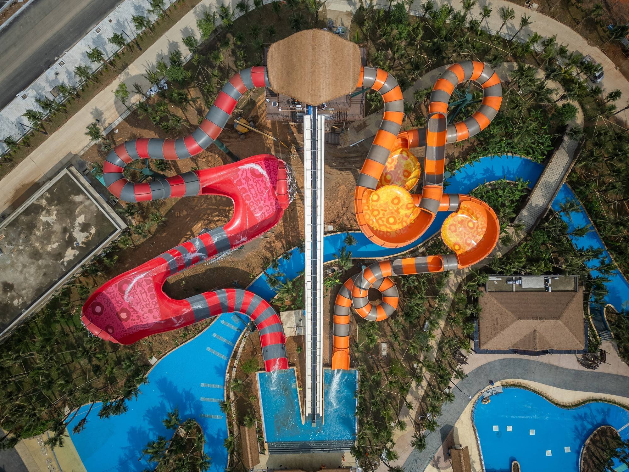 Sam Son Water Park에서 슬라이드를 테스트해야합니다