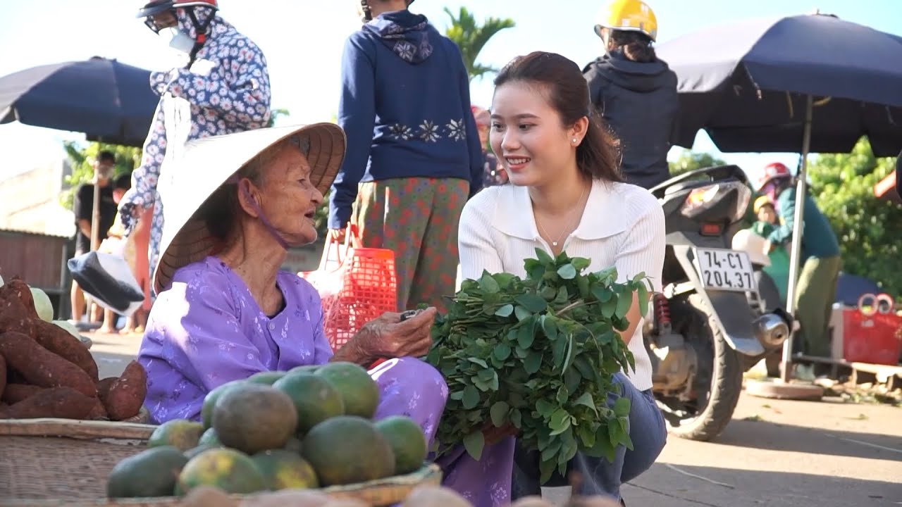 Du lịch tại Quảng Trị, bạn sẽ thực sự ấn tượng bởi những người bán hàng nơi đây.