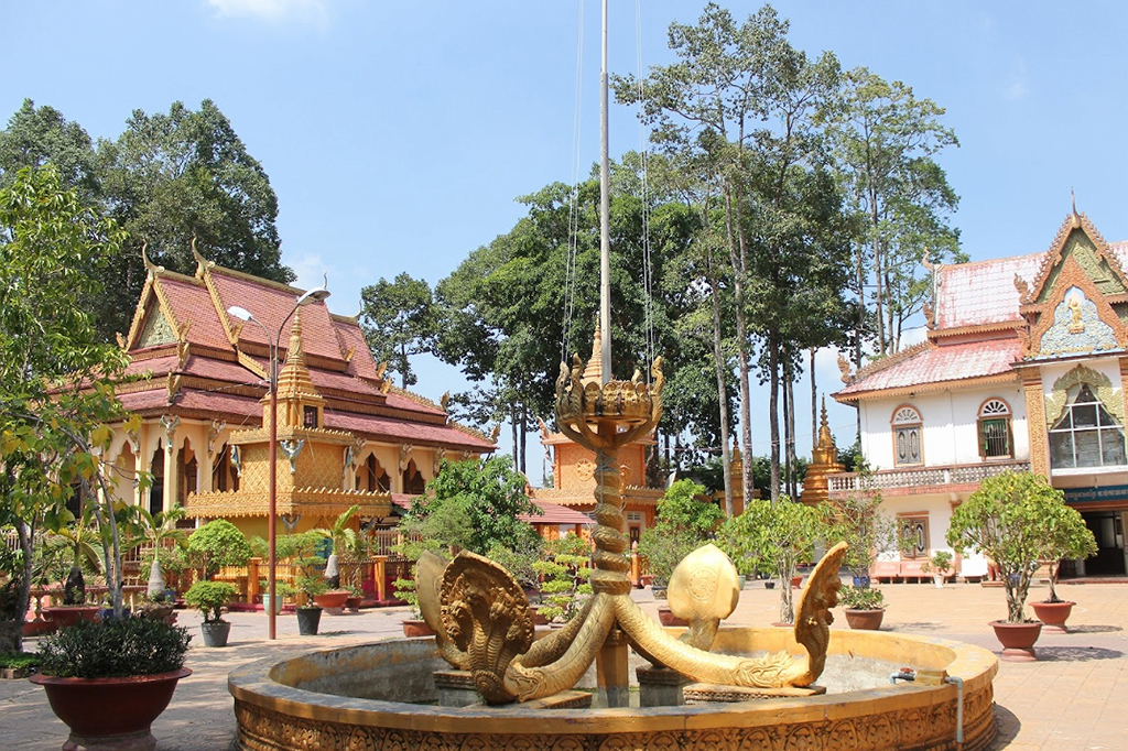 Pothi Somron Pagoda