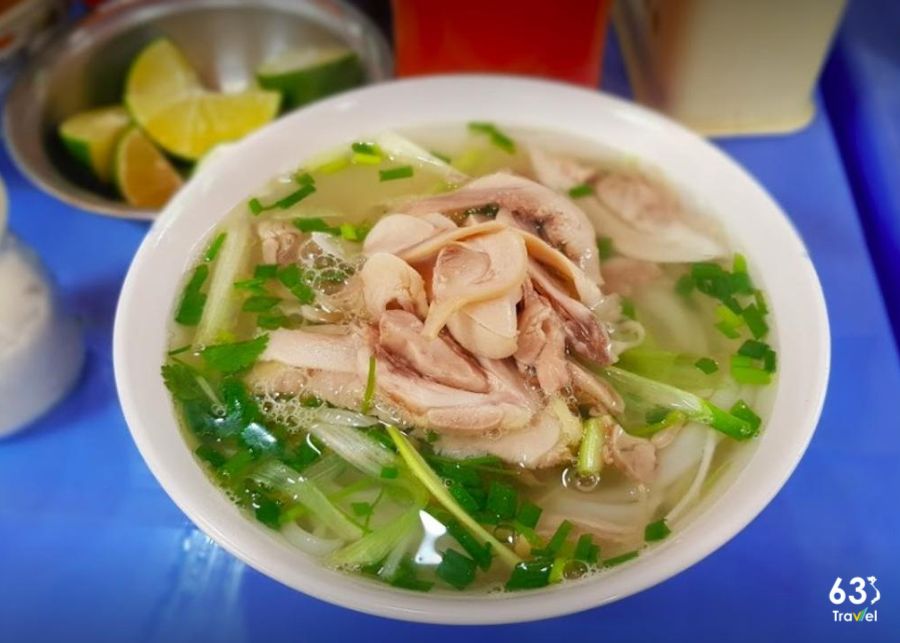 Phở gà Tráng Kìm